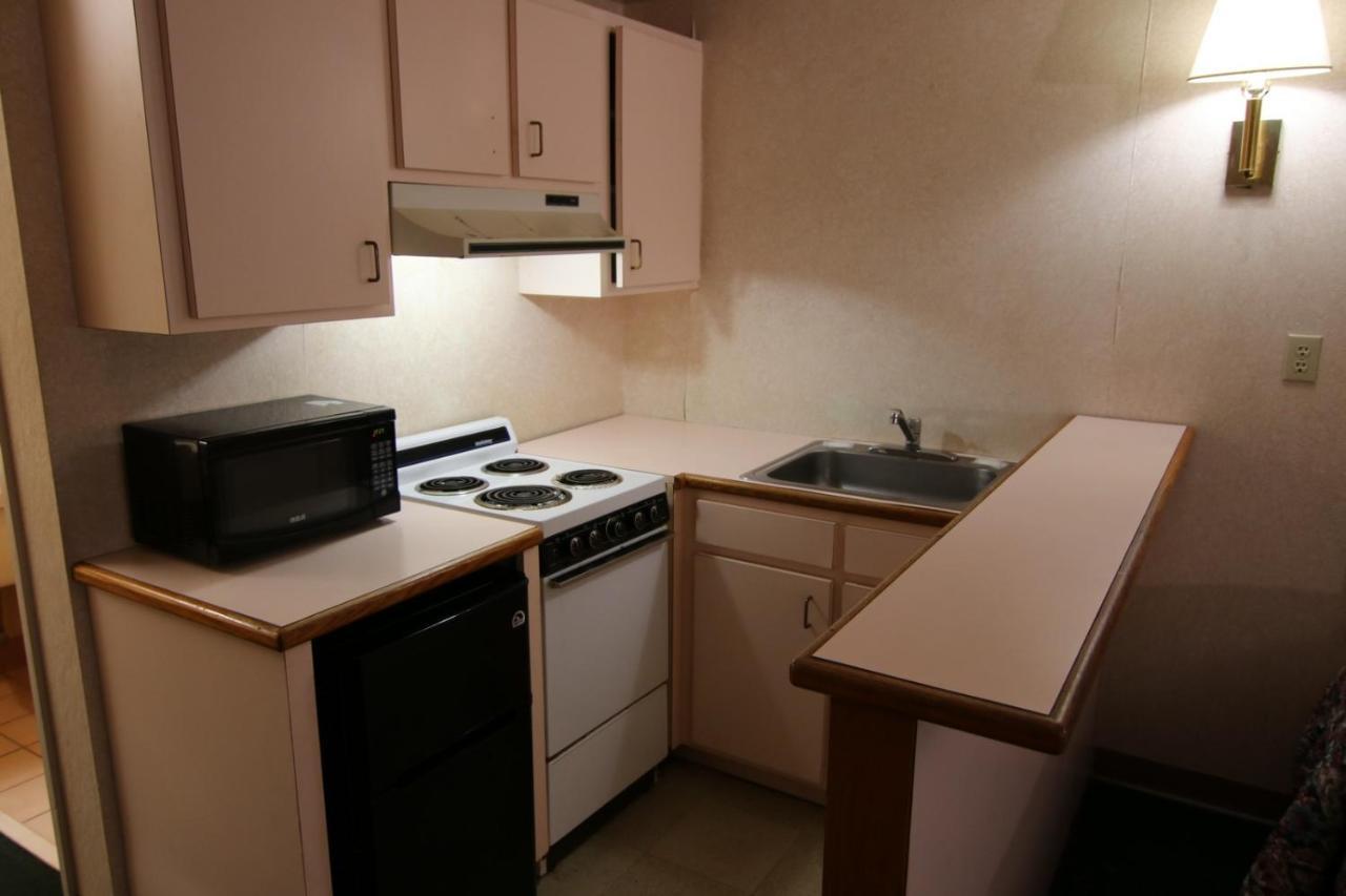 Executive Inn Kershaw Экстерьер фото